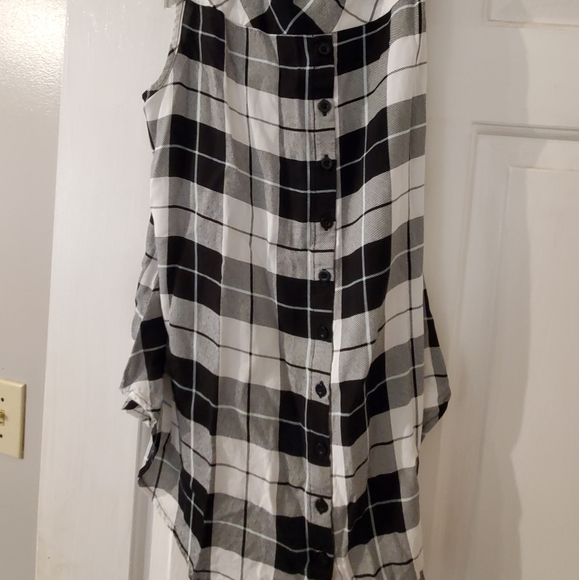 Torrid - plaid blouse (size 0) - Picture 2 of 2
